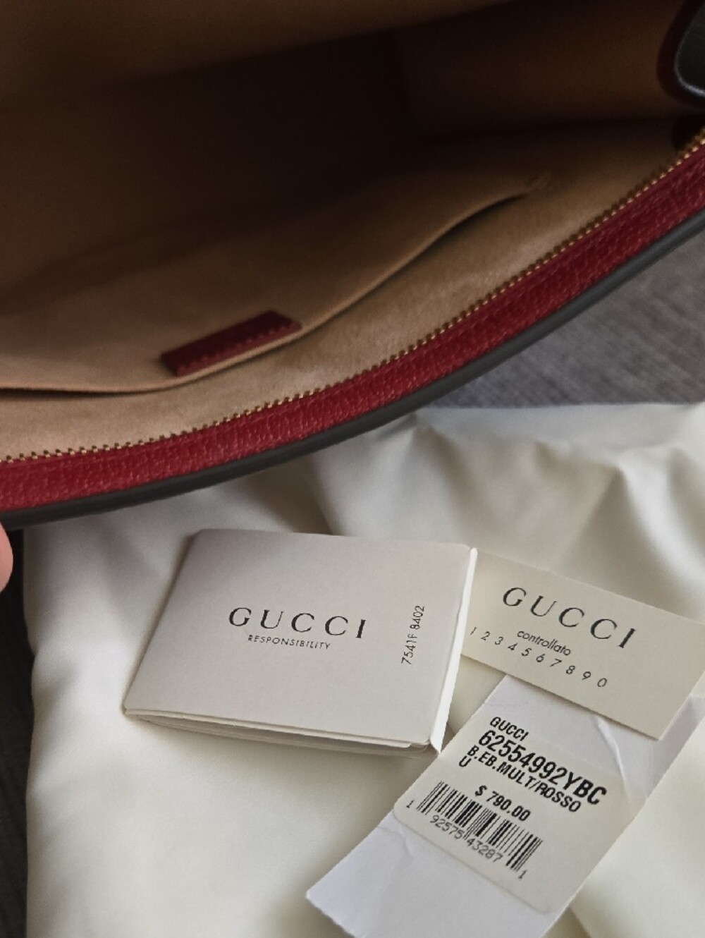 Gucci Floral GG Supreme Pouch with Red Trim and Multi-Colored Blooms - Picture 7 of 8